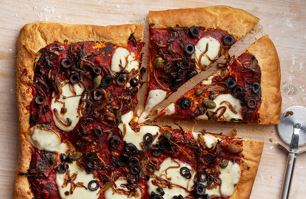 Caramelised Onion, Olive & Caperberry Pizza